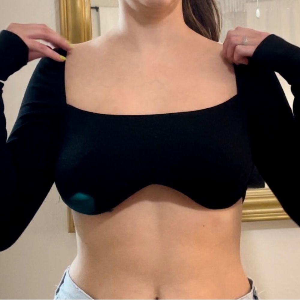 Long sleeve super cropped long sleeve shirt